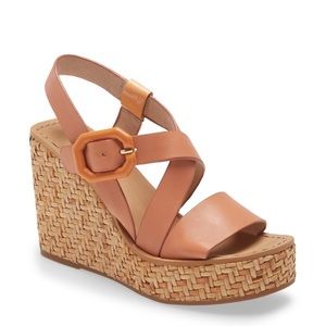 Louise te Cie brand new condition - Size 5